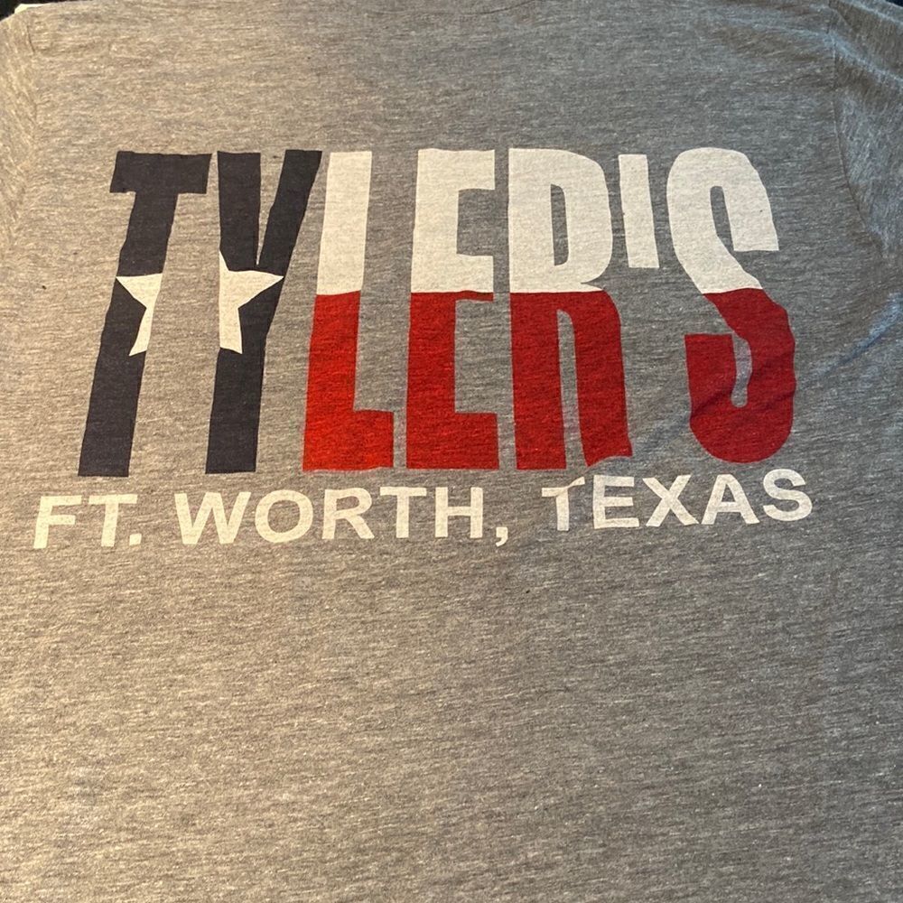 Tyler’s Fort Worth Gray Logo Shirt Texas Flag Unisex Size Medium